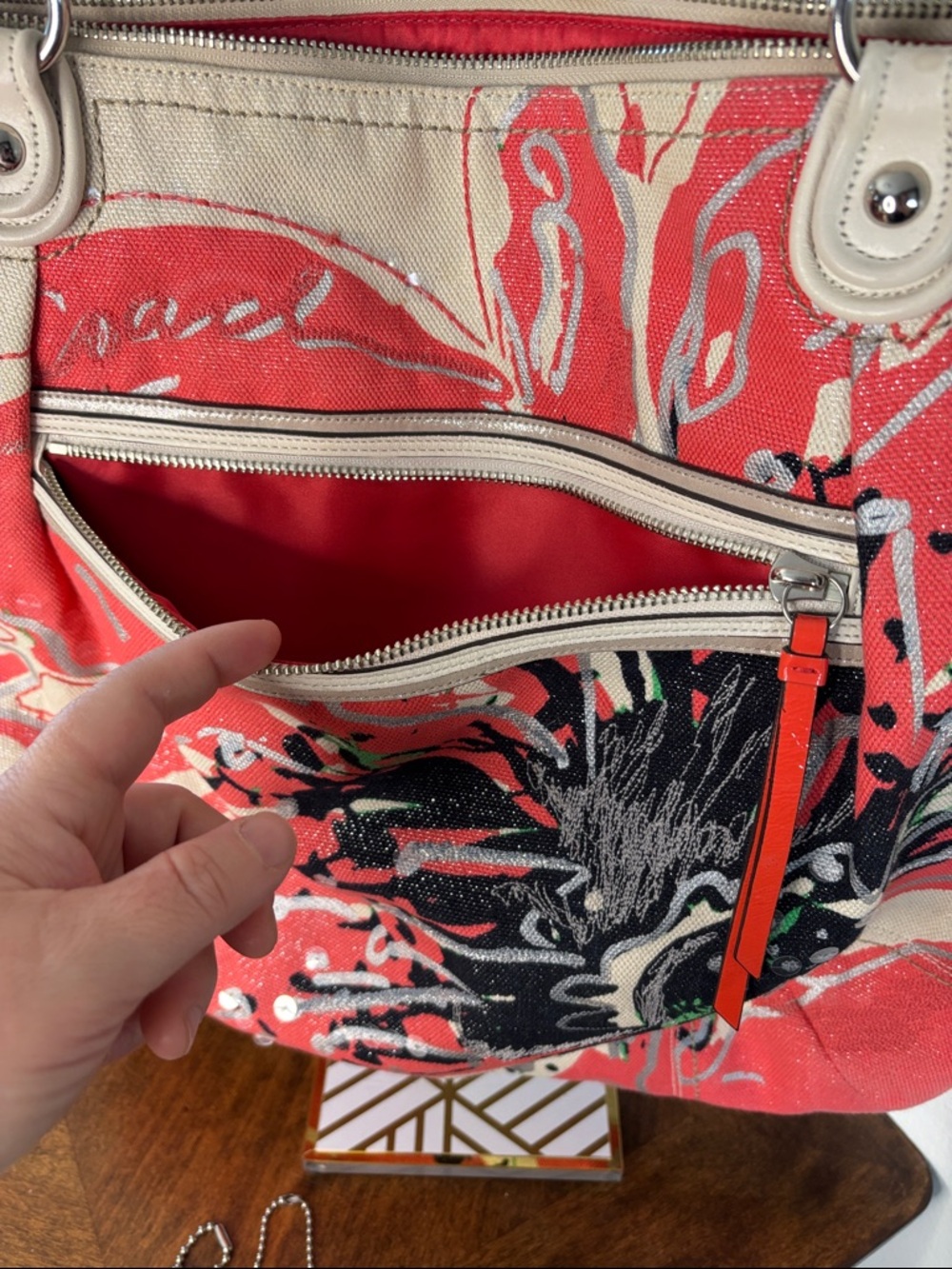 COACH POPPY Signature Coral Placed Flower Glam Limited Edition Tote Bag - Picture 5 of 15